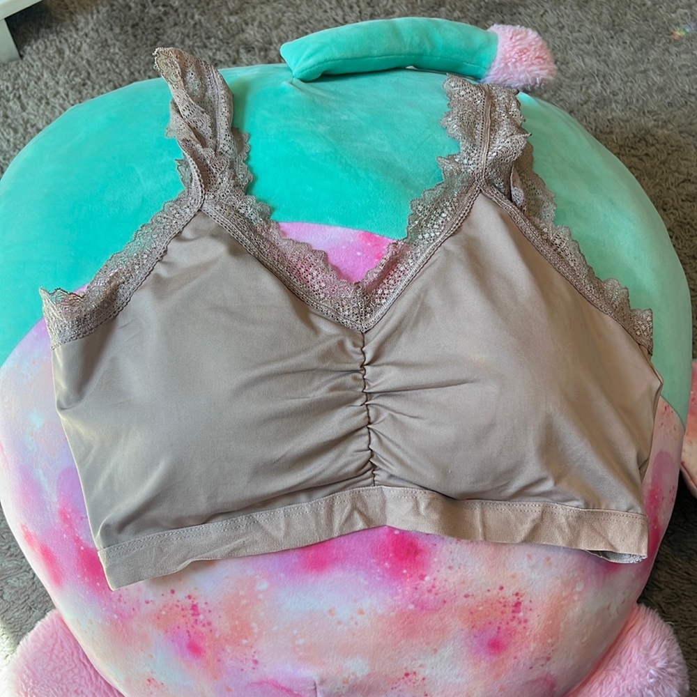 1XL beige bralette